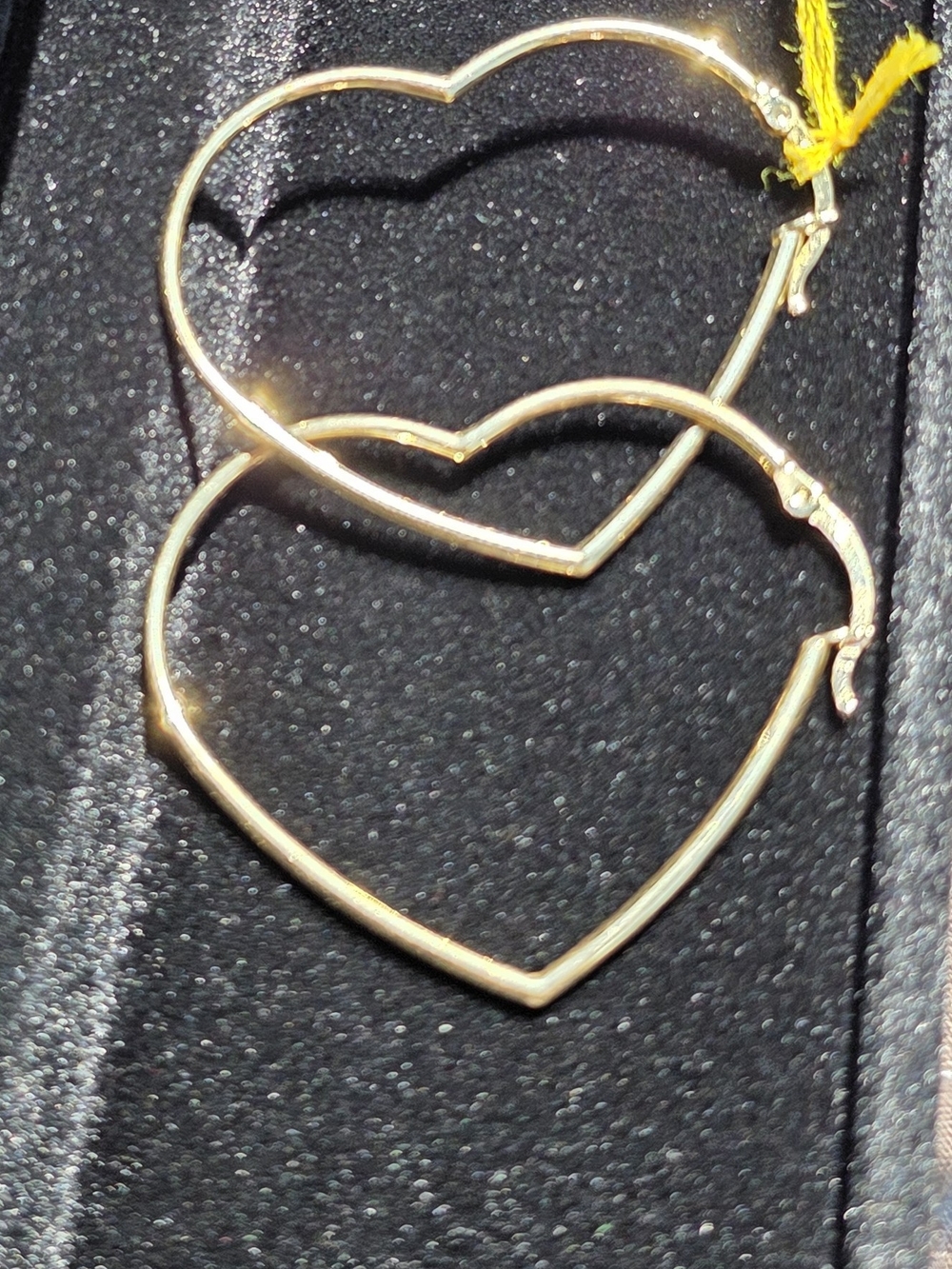 💕✨️18K Gold Heart Hoop Earrings✨️💕